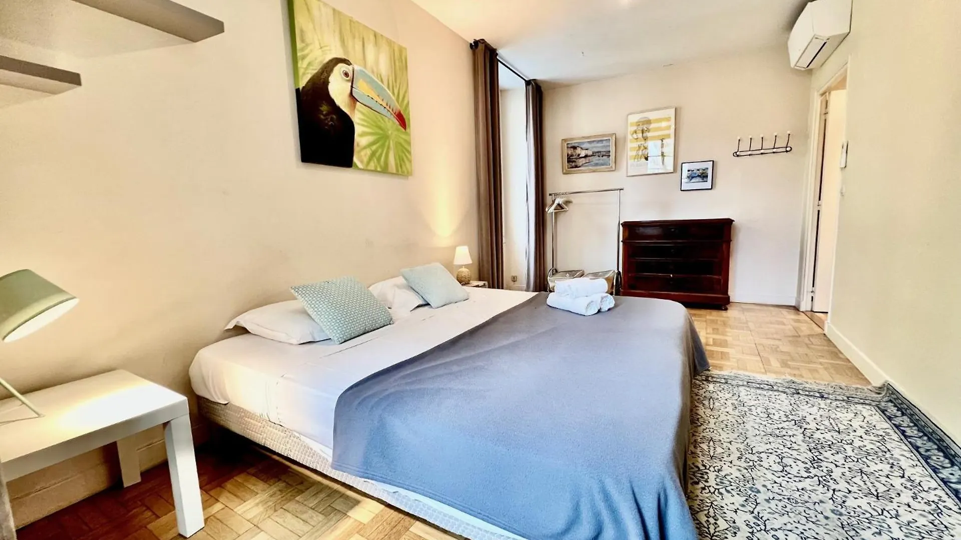 Apartment Aparthotel Riviera - Hotel Des Postes 2 - City Center Massena Nice