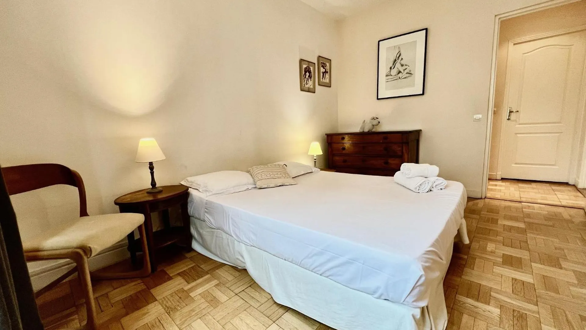 Aparthotel Riviera - Hotel Des Postes 2 - City Center Massena Nice Apartment
